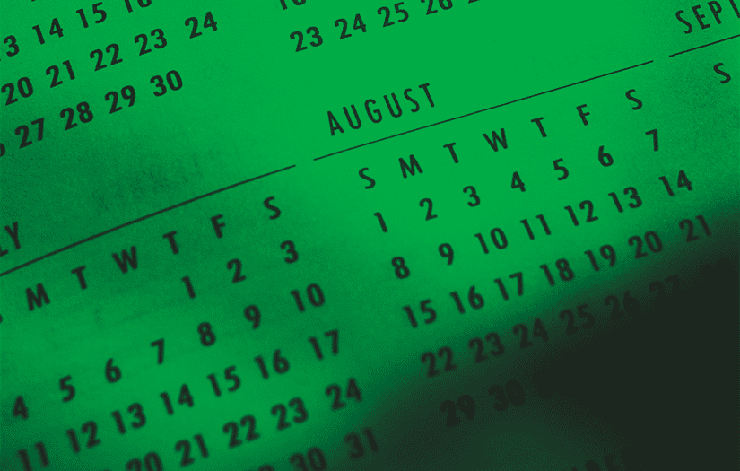 calendario mostrando o mês de agosto